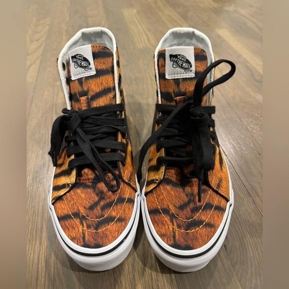 Vans off the wall tiger print high top sneakers size 8.5 - Picture 9 of 9